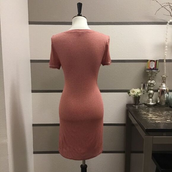 Splendid Striped Dress - Picture 2 of 3